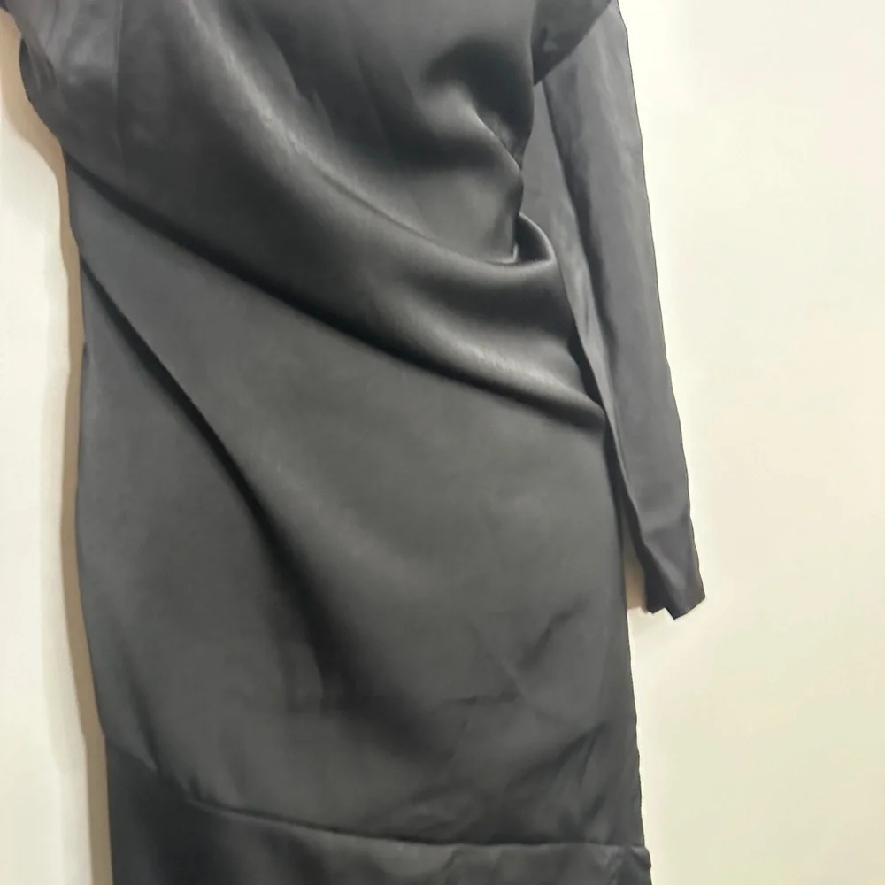 ECYANER Women's Elegant Sleeveless Dress Backless Satin Backless Midi C… - Picture 7 of 12